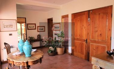 Casa en Arriendo en El Inca con Leonidas Pérez