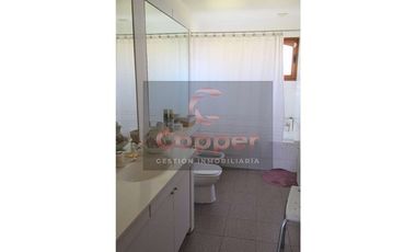 Casa en Arriendo en El Inca con Leonidas Pérez