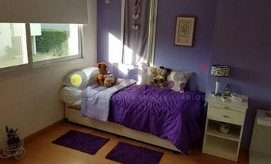 Excelente Casa En Venta con Piscina en Altos De Hudson I