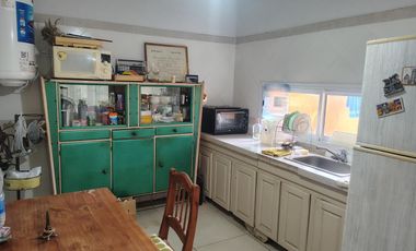 Duplex 3 ambientes - con jardín y espacio guarda coches -