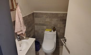 Duplex 3 ambientes - con jardín y espacio guarda coches -