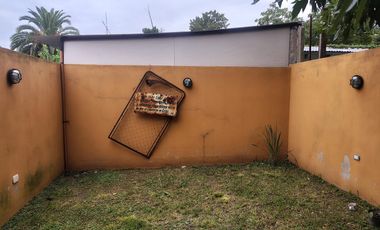 Duplex 3 ambientes - con jardín y espacio guarda coches -