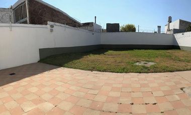 Casa de 2/3 dormitorios en Residencial América Apta crédito hipotecario