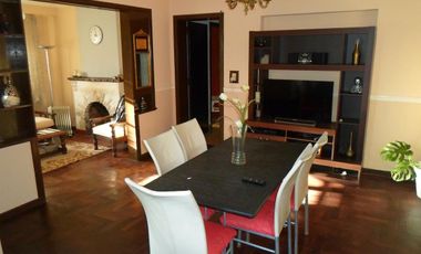 Casa 4 ambientes 2 cocheras Quilmes