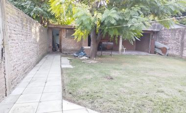 Casa en venta en Malvinas Argentinas, GBA Norte - 6 ambientes