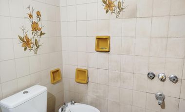 Casa en venta en Malvinas Argentinas, GBA Norte - 6 ambientes