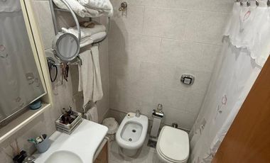 Departamento en venta Banfield - piso completo