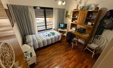 Departamento en venta Banfield - piso completo