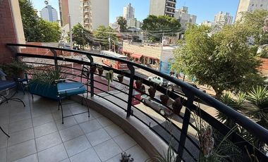 Departamento en venta Banfield - piso completo