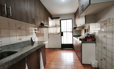 Se Vende Departamento Primer Piso Mas Cochera