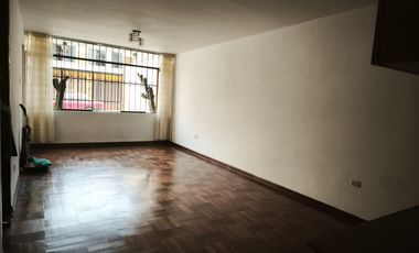 Se Vende Departamento Primer Piso Mas Cochera