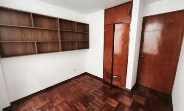 Se Vende Departamento Primer Piso Mas Cochera