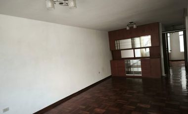 Se Vende Departamento Primer Piso Mas Cochera