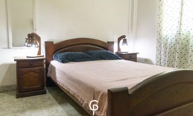 CASA QUINTA EN VENTA EN 20 DE JUNIO , PARQUE Y PILETA