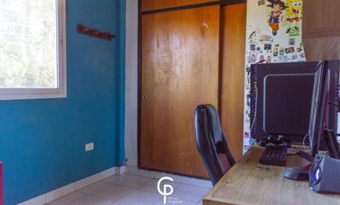 CASA QUINTA EN VENTA EN 20 DE JUNIO , PARQUE Y PILETA