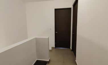 CASA EN RENTA DE 3, SEMI AMUEBLADA EN DOMINIO CUMBRES . GRACIA, NL