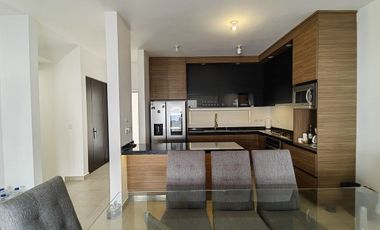 CASA EN RENTA DE 3, SEMI AMUEBLADA EN DOMINIO CUMBRES . GRACIA, NL