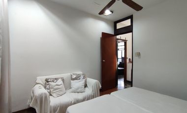 Casa 4 ambientes con cochera en venta en Quilmes