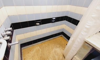 Casa 4 ambientes con cochera en venta en Quilmes