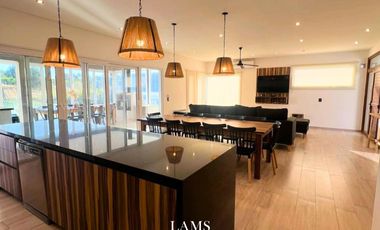 Venta - Casa 6 Ambientes Con Pileta - Costa Esmeralda Ecuestre