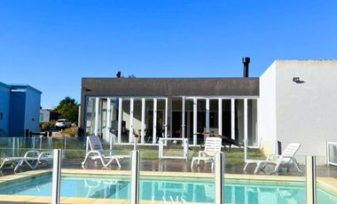 Venta - Casa 6 Ambientes Con Pileta - Costa Esmeralda Ecuestre