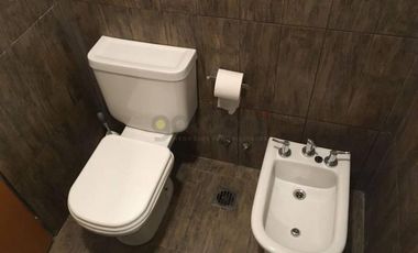 CASA SOBRE LOTE EXTERNO EN NUEVO QUILMES