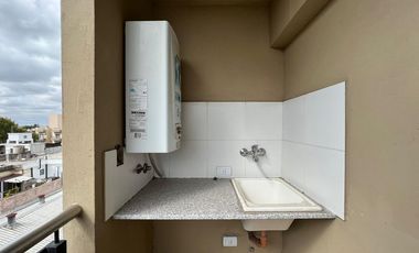 Avenida Mitre 1660, Avellaneda ¡Dos ambientes al contrafrente en venta!