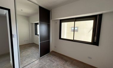 Avenida Mitre 1660, Avellaneda ¡Dos ambientes al contrafrente en venta!