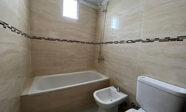 Avenida Mitre 1660, Avellaneda ¡Dos ambientes al contrafrente en venta!