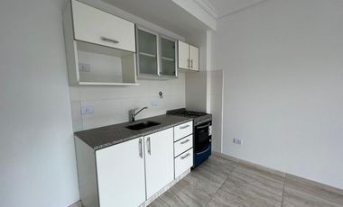Avenida Mitre 1660, Avellaneda ¡Dos ambientes al contrafrente en venta!