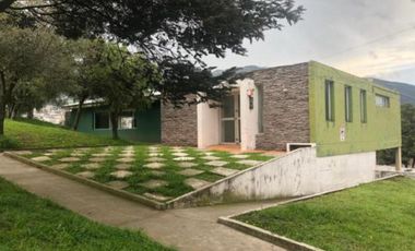 Casa en Guamaní, calle Francisco Campos