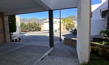 Casa en renta Zona del Uro | Carretera Nacional