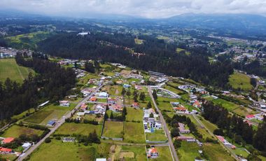 Terreno en Venta La Merced Alangasi 2040 m2