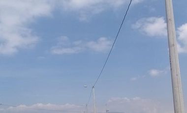 Venta terreno Cochasquí, 60ha para florícola junto a canal de riego