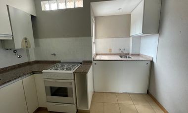 Alquiler - Impecable 3 ambientes con balcón y cochera en Devoto