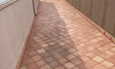 Alquiler - Impecable 3 ambientes con balcón y cochera en Devoto