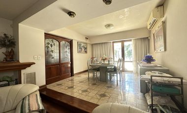 CASA 5 AMBIENTES EN VENTA  EN QUILMES CENTRO