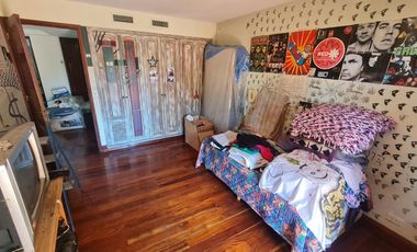 CASA 5 AMBIENTES EN VENTA  EN QUILMES CENTRO