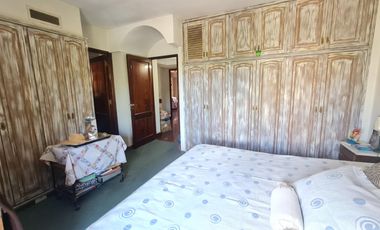 CASA 5 AMBIENTES EN VENTA  EN QUILMES CENTRO