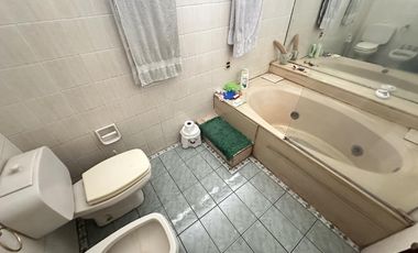 CASA 5 AMBIENTES EN VENTA  EN QUILMES CENTRO