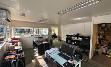 Oficina comercial en Costanera norte