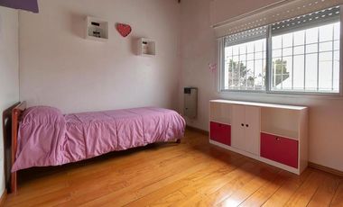 Espectacular casa a metros del Parque Lineal