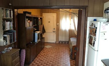 Casa en  Turdera con Local terraza y cochera