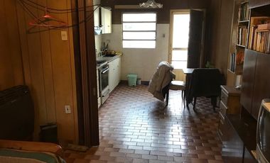 Casa en  Turdera con Local terraza y cochera