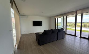 Casa en Puertos del Lago