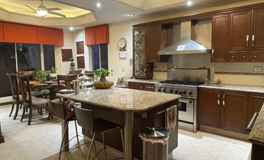 CASA EN VENTA · LOMAS DE SAN AGUSTÍN