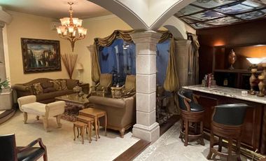 CASA EN VENTA · LOMAS DE SAN AGUSTÍN