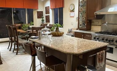 CASA EN VENTA · LOMAS DE SAN AGUSTÍN