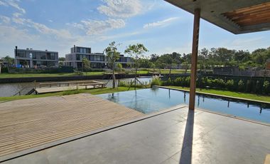 Casa en El Yacht Nordelta en venta