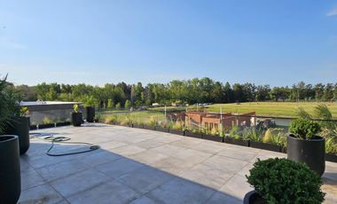 Casa en El Yacht Nordelta en venta